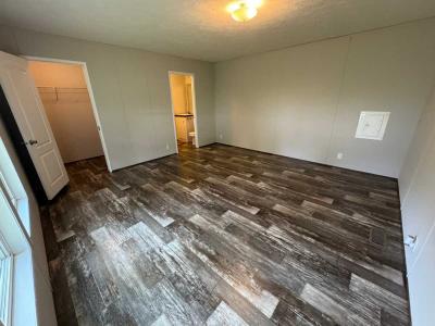 Photo 5 of 9 of home located at 192 Oxford Circle Hampton, GA 30228