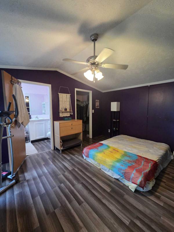 2002 Skyline Manufactured Home