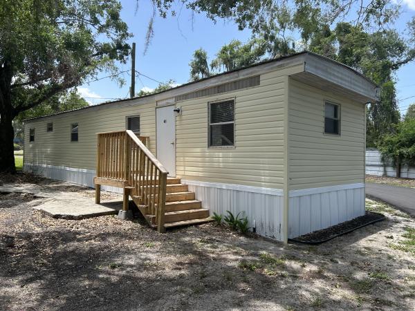 Photo 1 of 2 of home located at 9924 E Us Hwy 92, 41 Tampa, FL 33610
