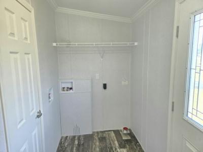 Photo 4 of 7 of home located at 2334 42 Ave N, #33 Saint Petersburg, FL 33714
