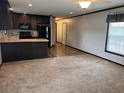 Mobile Home at 154 West Heather Holland, OH 43528