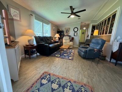 Photo 3 of 14 of home located at 103 Arietta Court Auburndale, FL 33823