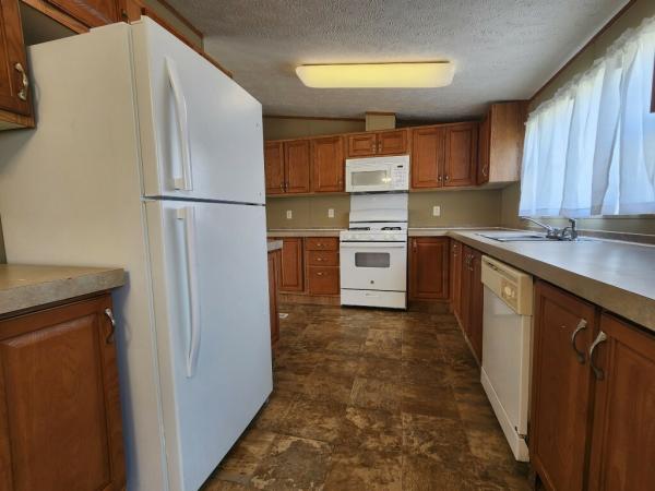 2006 Clayton Mobile Home