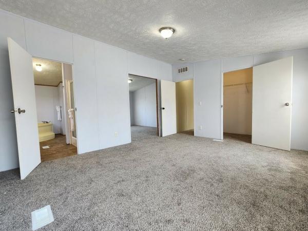 2006 Clayton Mobile Home