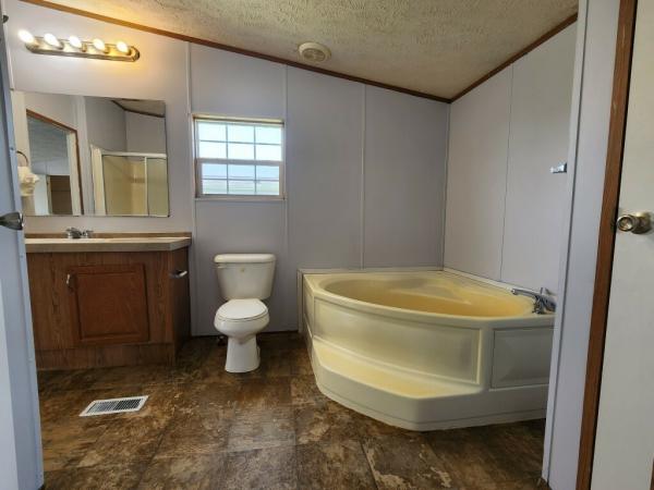 2006 Clayton Mobile Home