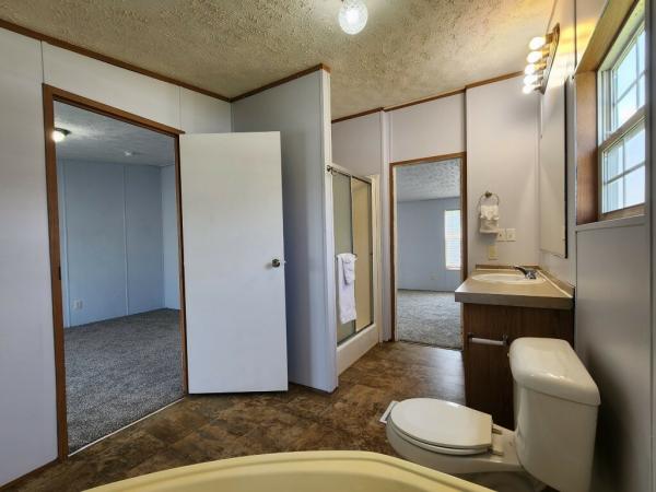 2006 Clayton Mobile Home