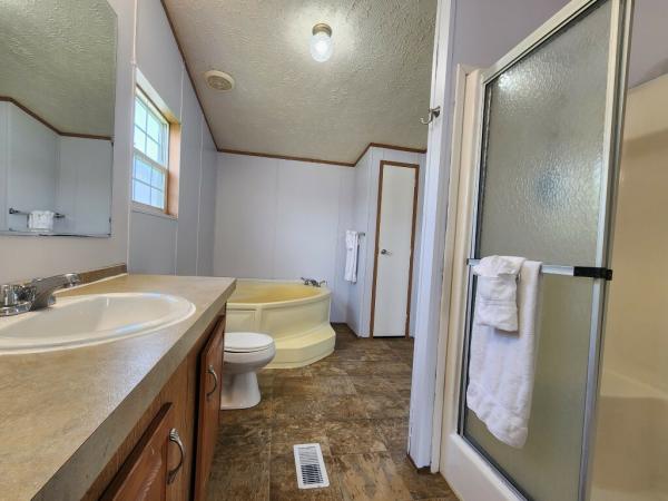 2006 Clayton Mobile Home