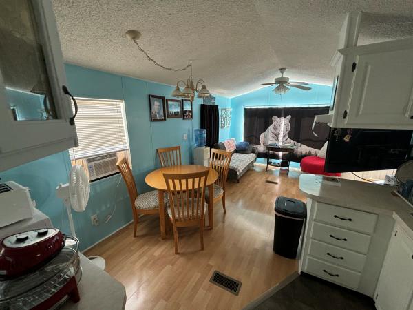 1993 Champion Mobile Home