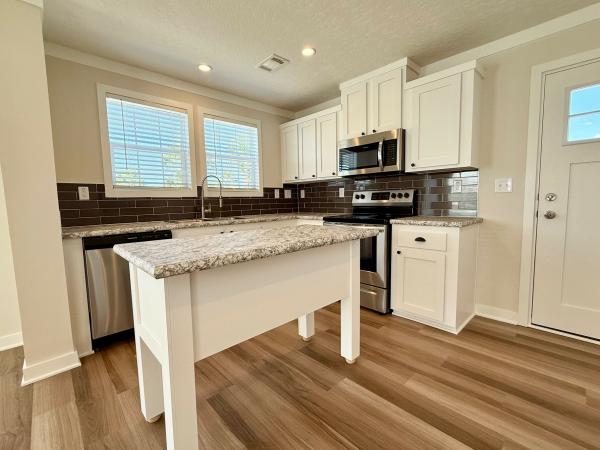 2023 Champion 2034467-SSS Mobile Home