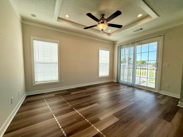 2023 Champion 2034467-SSS Mobile Home