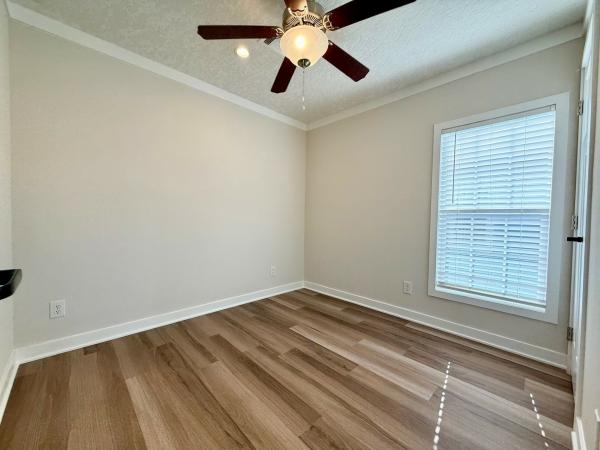 2023 Champion 2034467-SSS Mobile Home