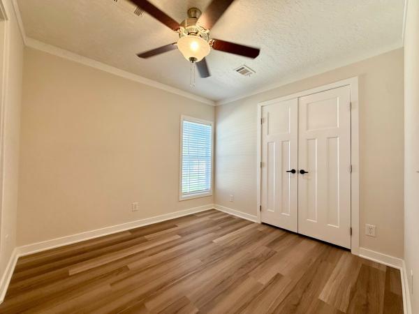 2023 Champion 2034467-SSS Mobile Home