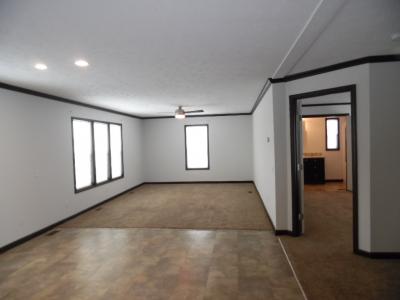 Photo 3 of 6 of home located at 28373 Beechwood Flat Rock, MI 48134