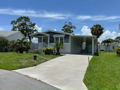 Photo 2 of 20 of home located at 6291 Birch Lane Lantana, FL 33462