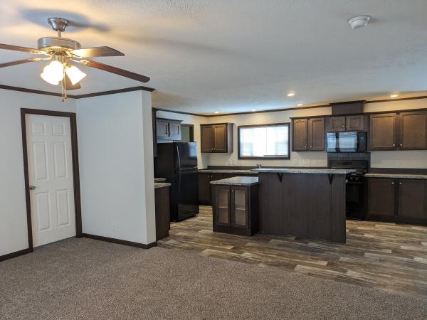 2018 Champion RA2864 211 Mobile Home