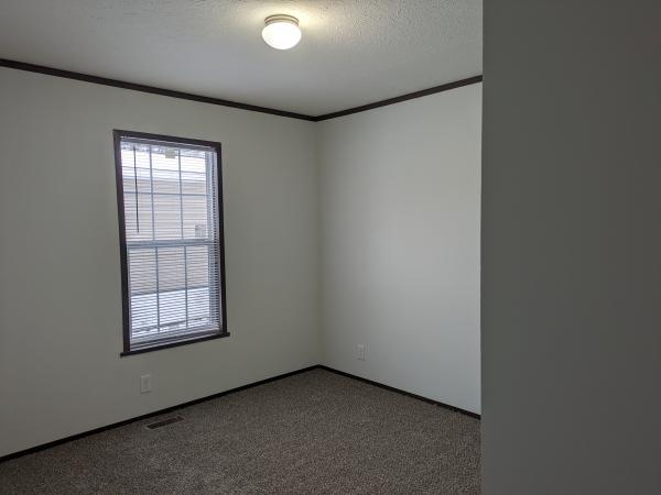 2018 Champion RA2864 211 Mobile Home