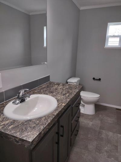 Mobile Home at 57 E Cedarwood Dr Sandusky, OH 44870