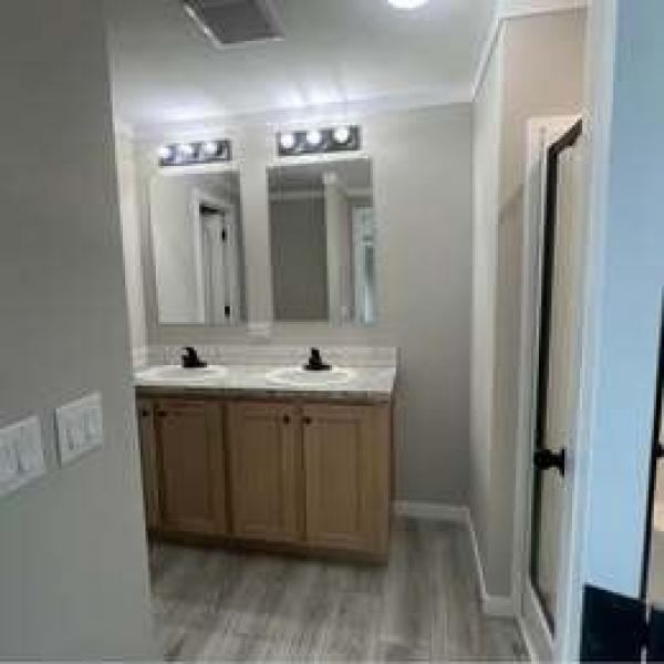 2025 Adventure NORTHSHORE W PORCH  Home