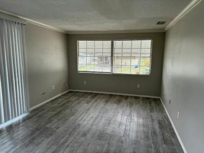 Photo 3 of 9 of home located at 1250 Lakeview Drive #54 Deland, FL 32720