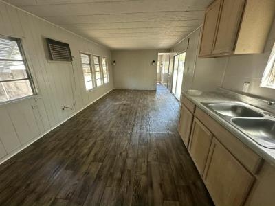 Photo 3 of 8 of home located at 130 S Suncoast Blvd, #M17 Crystal River, FL 34429