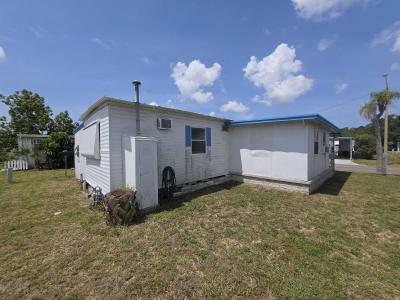 Photo 5 of 17 of home located at 6190 62nd Ave N Pinellas Park, FL 33781