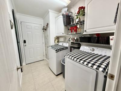 Photo 5 of 18 of home located at 20717 Golden Rain Pass Groveland, FL 34736