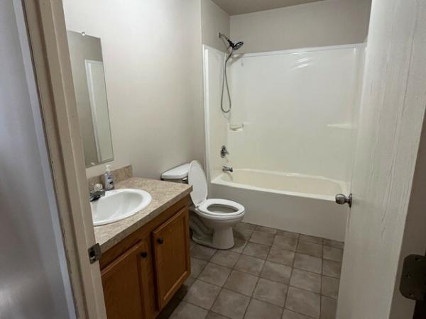 2008 Crest 5228-1166 SUN LEVEL I Mobile Home