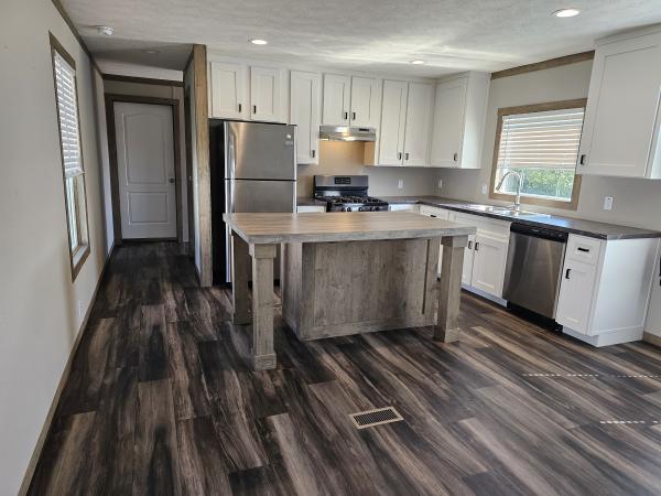 Photo 1 of 2 of home located at 2101 SW 38th Street, Lot 2 Lawton, OK 73505