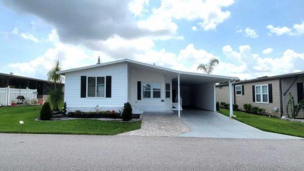 Photo 1 of 2 of home located at 2319 Heron Dr. #144 Lake Wales, FL 33859