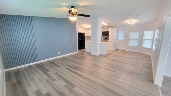 1987 BARR Manufactured Home
