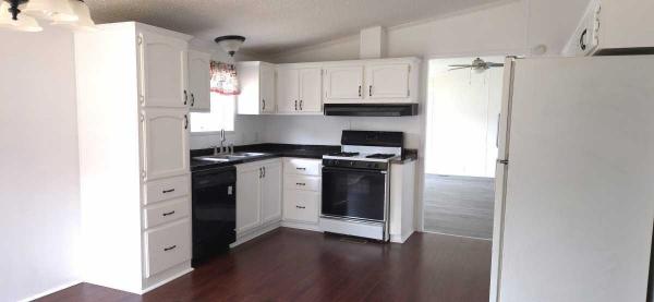 1995 Dutch Park Manufactured Home