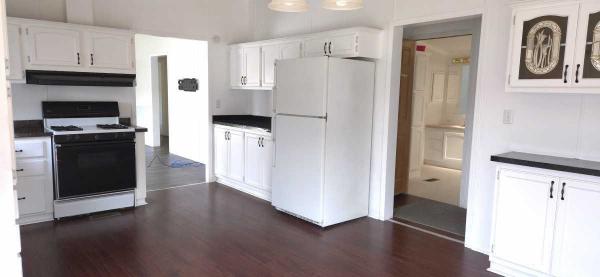 1995 Dutch Park Manufactured Home