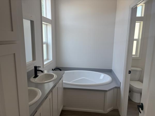 2025 Silvercrest BD07-5624  Home