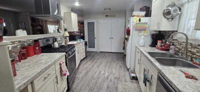 Photo 5 of 11 of home located at 4401 King Arthur Ct Bakersfield, CA 93301