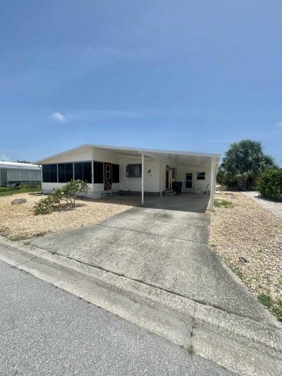 Mobile Home at 3901 71st St W, Lot 210 Bradenton, FL 34209