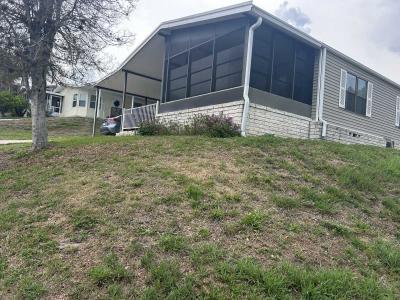 Mobile Home at 712 Water Oak Blvd Lady Lake, FL 32159