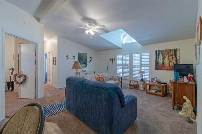Photo 4 of 28 of home located at 127 Vance Court Henderson, NV 89074