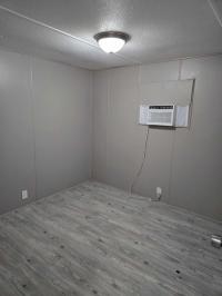 1967 Hillcrest Mobile Home