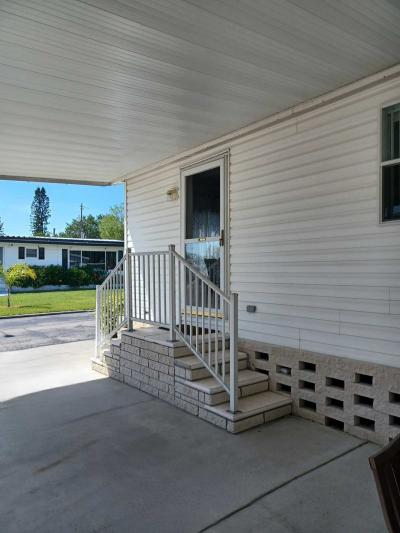 Photo 4 of 53 of home located at 2419 Gulf To Bay Blvd #219 Clearwater, FL 33765