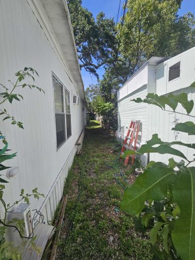 Photo 3 of 25 of home located at 1610 Westbay Drive Largo, FL 33770