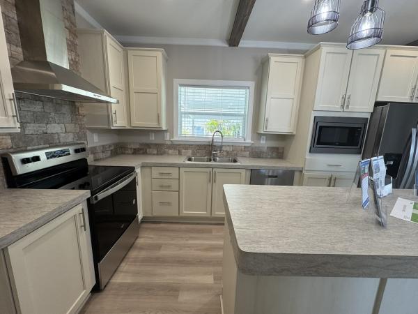 2024 Palm Harbor Legend Series 340LD24522A- Rafael Manufactured Home