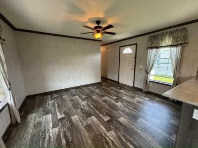 Photo 3 of 21 of home located at 426 Chestnut Dr. Lockport, NY 14094