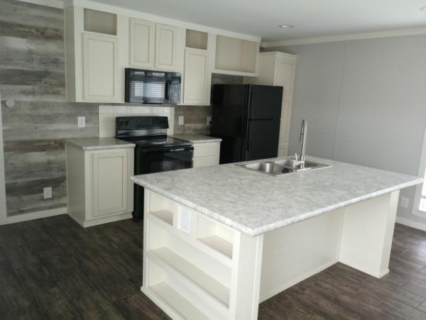 2023 Oak Creek Cimarron Manufactured Home