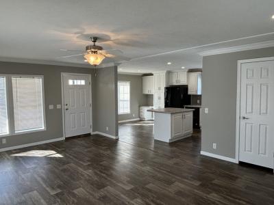 Photo 5 of 19 of home located at 10694 East St Rt 762, #80 #80M Lockbourne, OH 43137