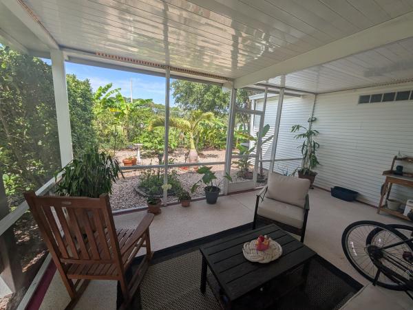 2004 Palm Harbor Palm Mobile Home