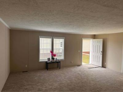 Photo 3 of 17 of home located at 330 Mosswood Lane #330 Iowa City, IA 52246