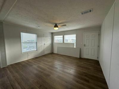 Photo 2 of 19 of home located at 113 Shiloh Arbor Lane Willis, TX 77318