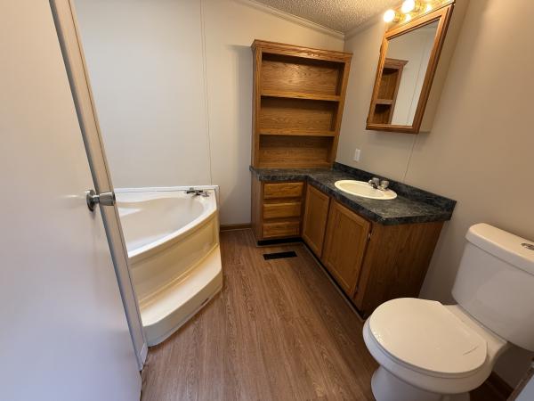 1996 Commodore Mobile Home