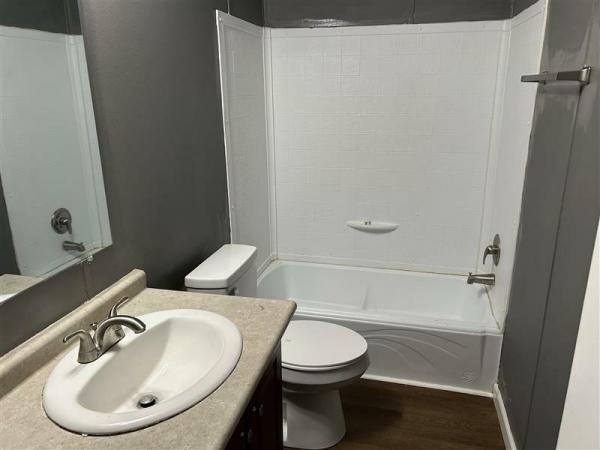 2017 LH167232BF  Home