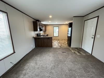 Photo 5 of 9 of home located at 834 Cour Marie Warren, MI 48091